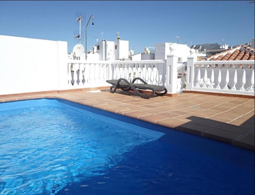 Las Flores Apartments Nerja Εξωτερικό φωτογραφία