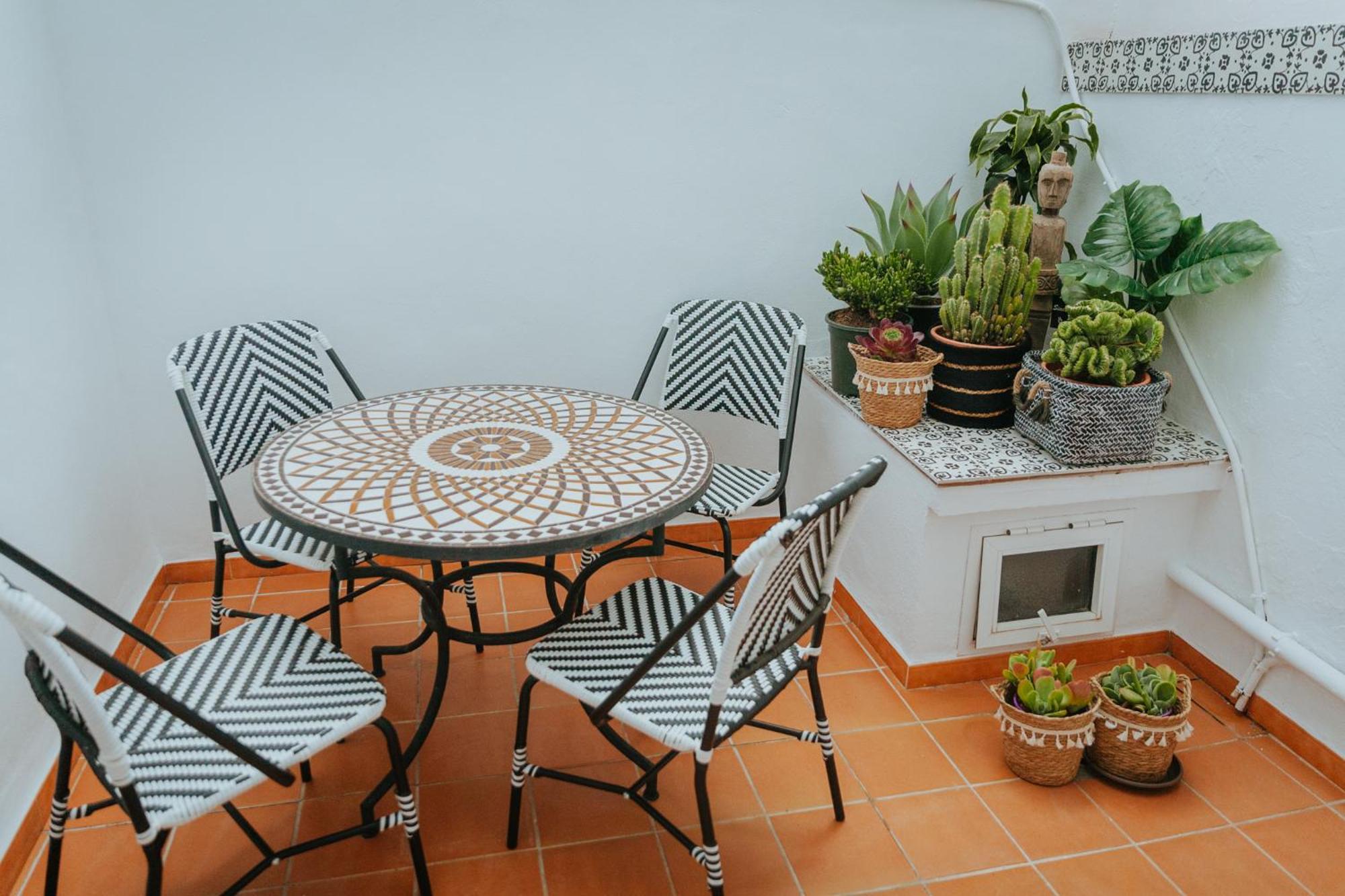 Las Flores Apartments Nerja Εξωτερικό φωτογραφία